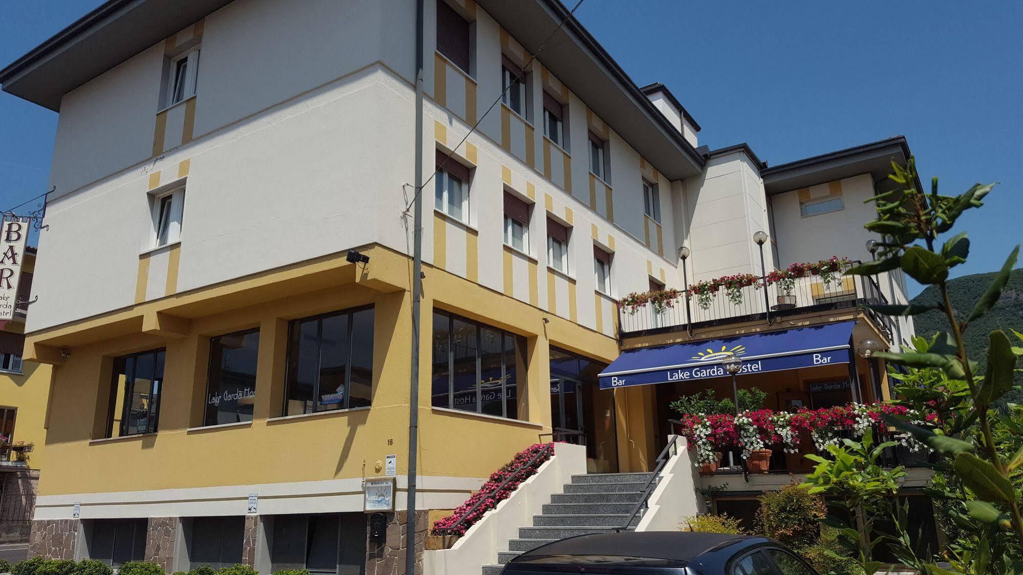 萨罗加尔达湖旅舍住宿加早餐旅馆 外观 照片